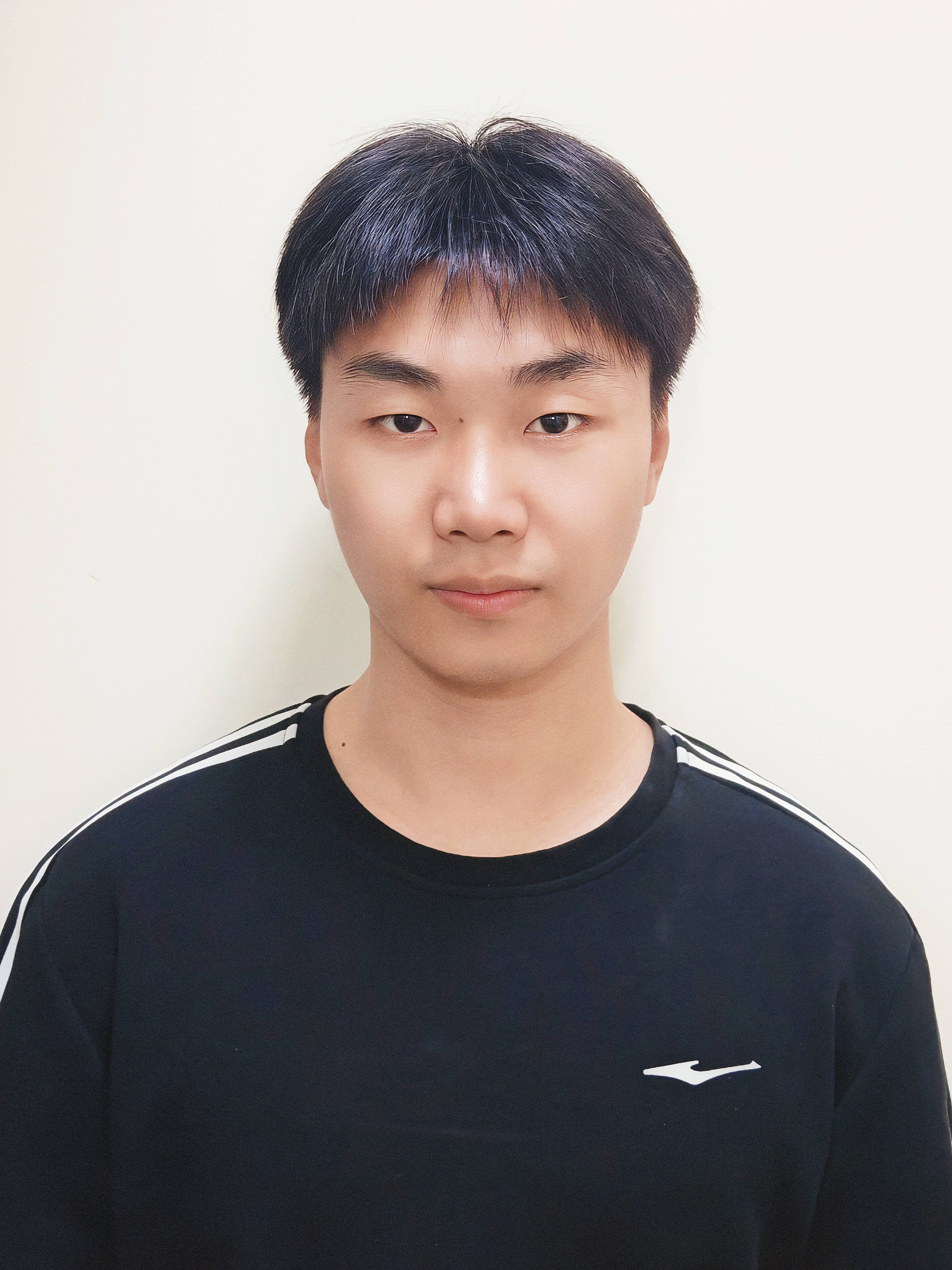 李绍铭(2023级硕士)